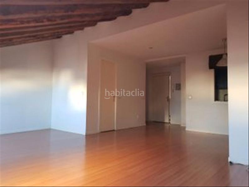 Foto a69b5cbb-3403-470b-9dd2-0f2c8e430c42. Miete zweistöckige wohnung mit heizung in Cortes-Huertas Madrid