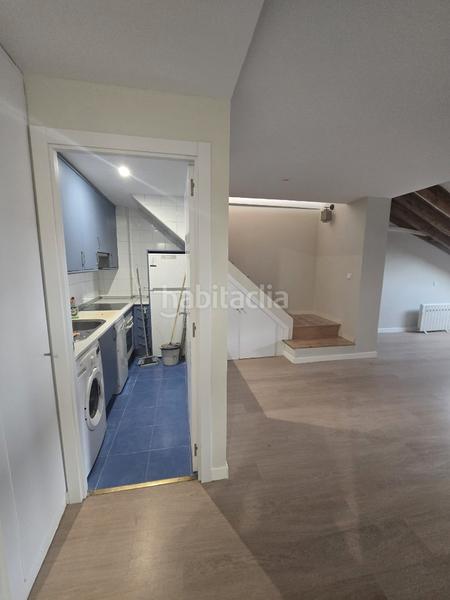 Foto 214c469d-7ea1-4ca9-9d4b-039f7361ad09. Affitto duplex con riscaldamento in Cortes-Huertas Madrid