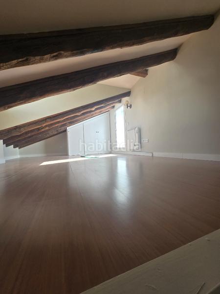 Foto 30fcf631-e9f1-4382-9a60-7b1378747e17. Location duplex avec chauffage dans Cortes-Huertas Madrid