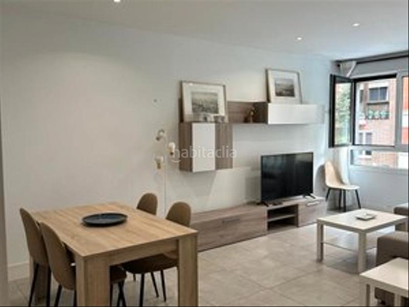 Foto cbb5406d-4552-4e4c-a9c8-a99bc3707a1d. Alquiler piso  exterior, recién reformado, completamente amueblado y equipado en Madrid