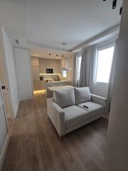 Pis  Calle de alcántara. Precioso piso recien reformado , completamente amueblado y equip