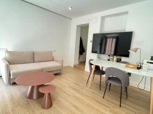 Location Appartement  Calle de san josé. Piso extrior, completamente amueblado y equipado