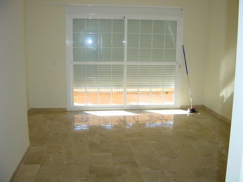 Foto 3d66c321-170c-4bd1-9ea7-3a9fb221a58f. Casa a schiera con parcheggio piscina in Nagüeles Alto Marbella