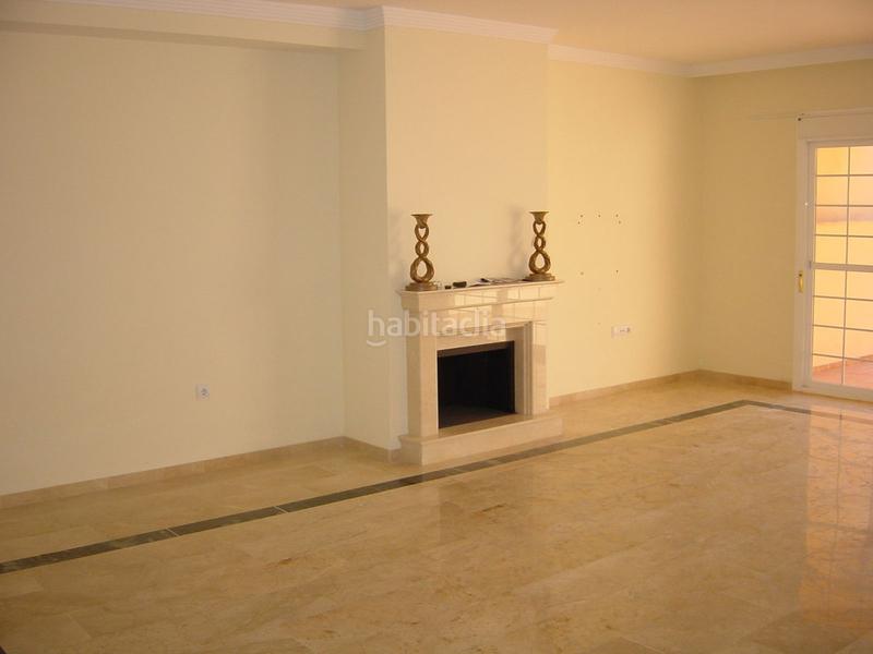 Foto 62b48040-a3f2-407d-b9ef-b2c8dd930702. Casa adossada amb aparcament piscina a Nagüeles Alto Marbella