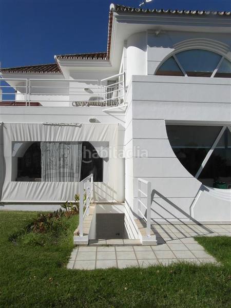 Foto 0f65aede-04f1-48e0-8db6-6d0fab1c6444. Chalet mit parking pool in los arqueros - puerto del almendro Benahavís