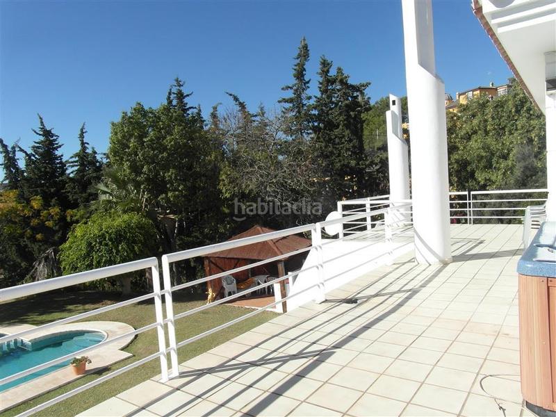 Foto 201e1991-daff-4cf3-8242-58890282a952. Chalet mit parking pool in los arqueros - puerto del almendro Benahavís