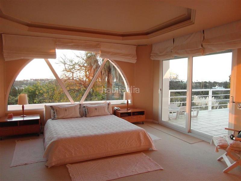 Foto 00d424cb-d066-412b-bc45-b4f6b5e950db. Chalet en los arqueros - puerto del almendro Benahavís