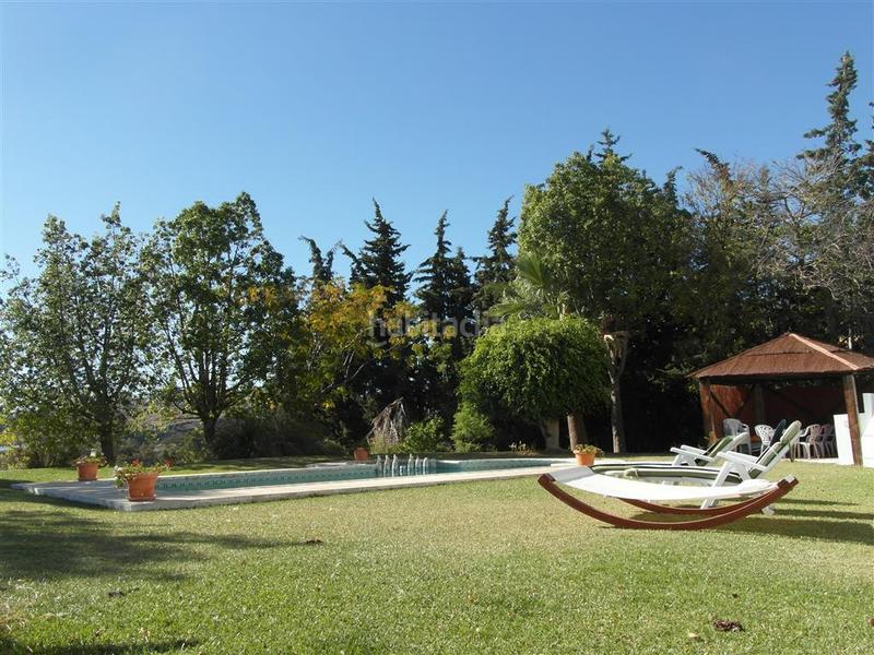 Foto 1be220ec-ba8e-4c96-8fe4-5fc3726a3d47. Chalet en los arqueros - puerto del almendro Benahavís