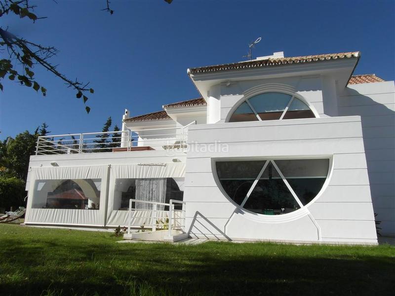 Foto 71a2267f-2a5a-4343-8bf3-d125d8fb155d. Chalet en los arqueros - puerto del almendro Benahavís