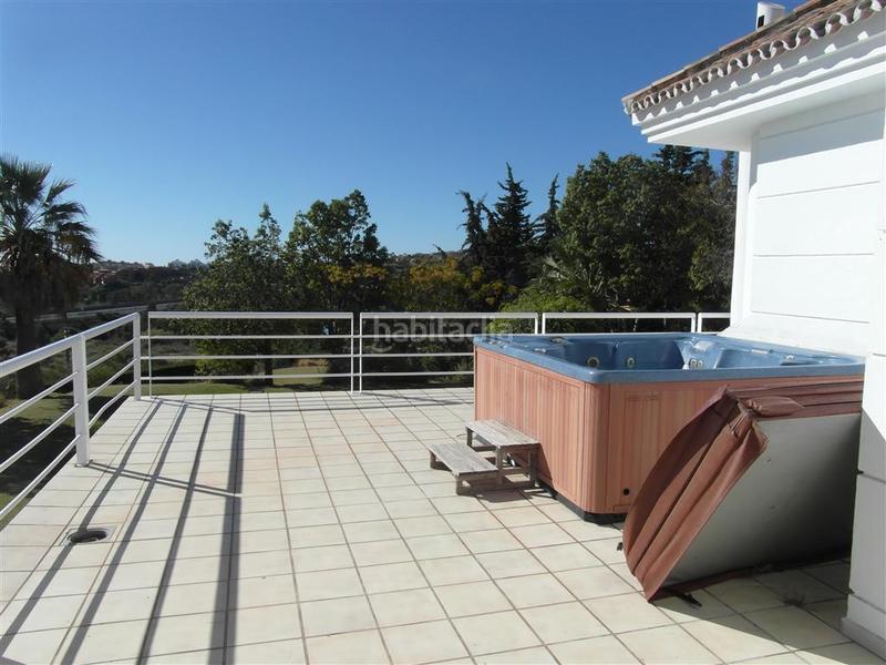 Foto 77752b35-1b34-4911-b44a-9763474fc1df. Chalet en los arqueros - puerto del almendro Benahavís