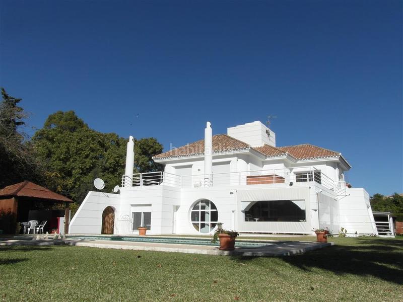 Foto a0f854d4-c0b1-48ca-8a21-5949dc88f7db. Chalet en los arqueros - puerto del almendro Benahavís