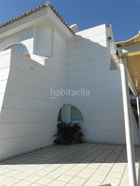 Foto b91ba1b4-ff0e-46b7-8889-320c5071b043. Chalet en los arqueros - puerto del almendro Benahavís