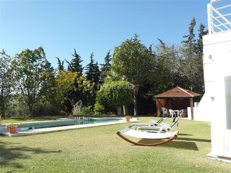Foto c340078b-3404-4a04-8300-317018e22bc9. Chalet en los arqueros - puerto del almendro Benahavís