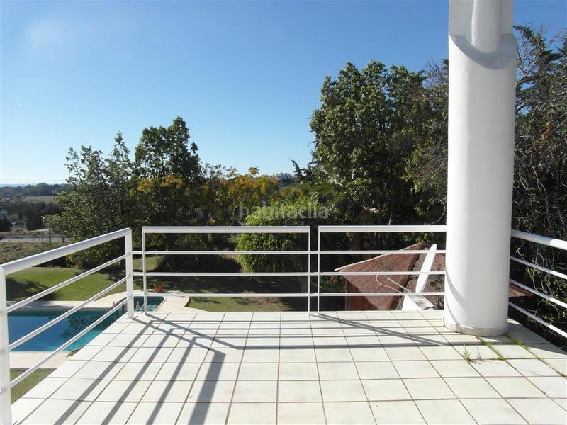 Foto b4bf77ee-9f7c-4c59-bb88-8b3171a5a1ad. Xalet amb aparcament piscina a los arqueros - puerto del almendro Benahavís