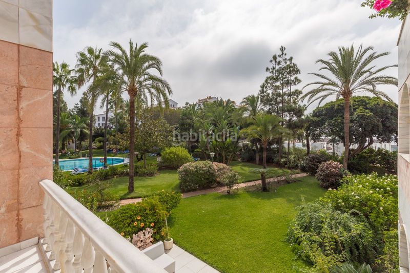 Foto 4aac27e6-e3f0-42ce-a327-32afa2c8f1a2. Planta baixa amb aparcament piscina a Puerto Banús Marbella