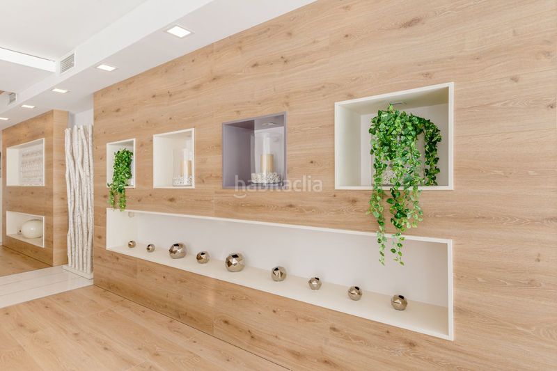 Foto f9224363-92f7-42dc-8486-8a8aefb3a8a3. Planta baixa amb aparcament piscina a Puerto Banús Marbella