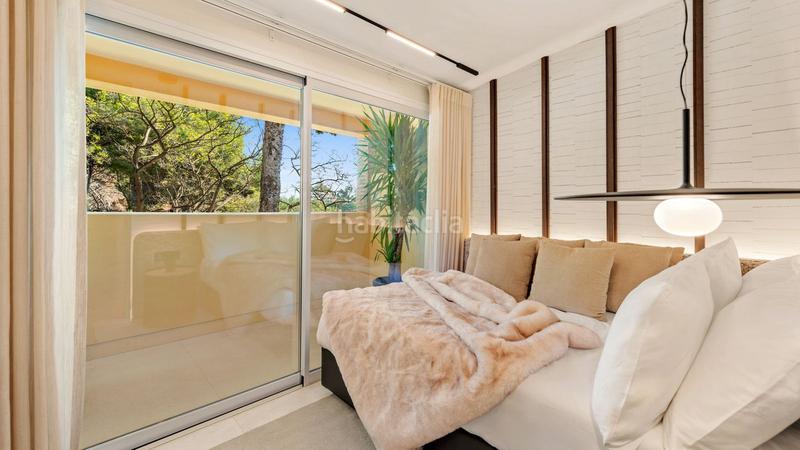 Foto 67d94303-4dec-4553-85eb-f4207f789500. Zweistöckige wohnung mit parking pool in Río Real Marbella