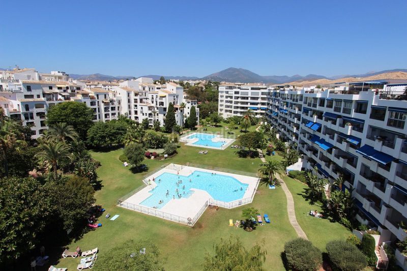 Foto f544056c-2398-4ecd-8142-9e71dd4d644a. Àtic amb aparcament piscina a Puerto Banús Marbella