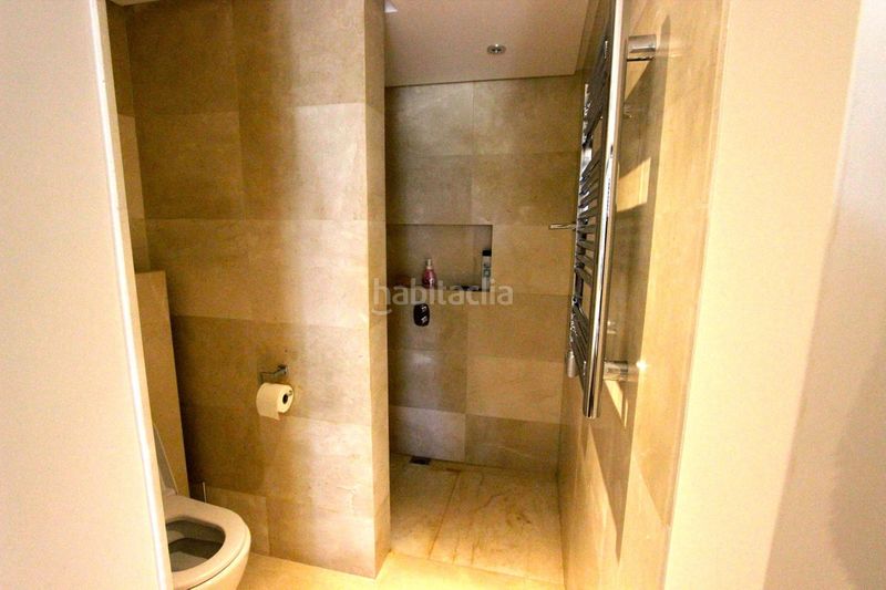 Foto 4c58e0c4-0f15-4167-9991-5fd60b6e104c. Àtic amb aparcament piscina a Puerto Banús Marbella