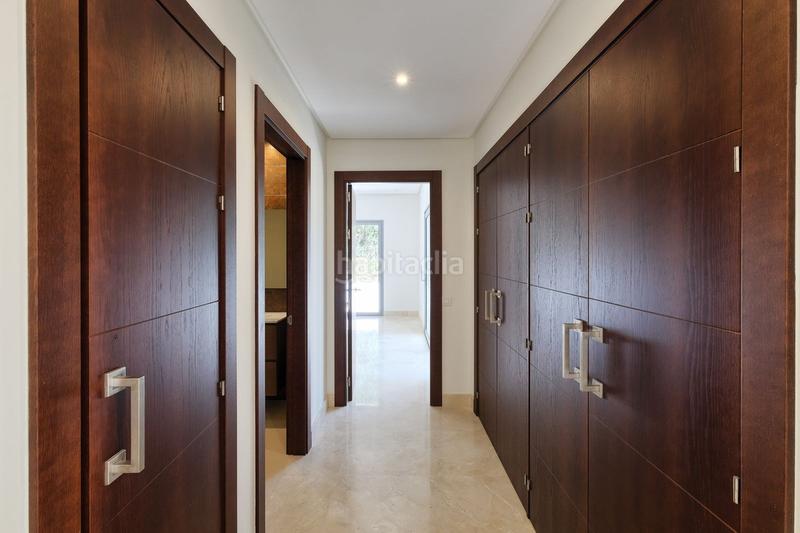 Foto 2638a146-1a39-48bd-a477-026b886aafcc. Chalet avec piscine dans los arqueros - puerto del almendro Benahavís