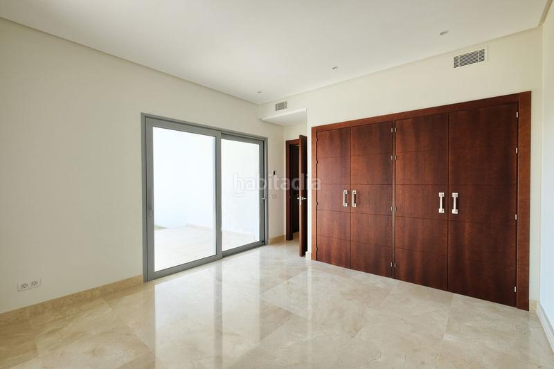 Foto 79f13758-6108-49e7-8a63-ca3e8e11f294. Chalet avec piscine dans los arqueros - puerto del almendro Benahavís