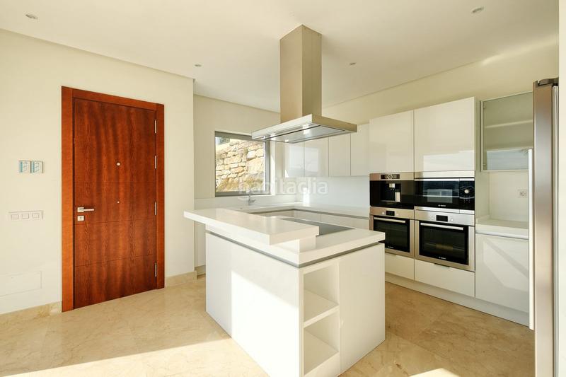 Foto f7115ffb-d686-427c-bb96-4c93a6d5c5ce. Chalet en los arqueros - puerto del almendro Benahavís