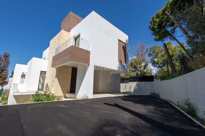 Foto 1e0550bf-c169-4038-9d66-21fedded1631. Xalet amb aparcament piscina a La Merced Marbella