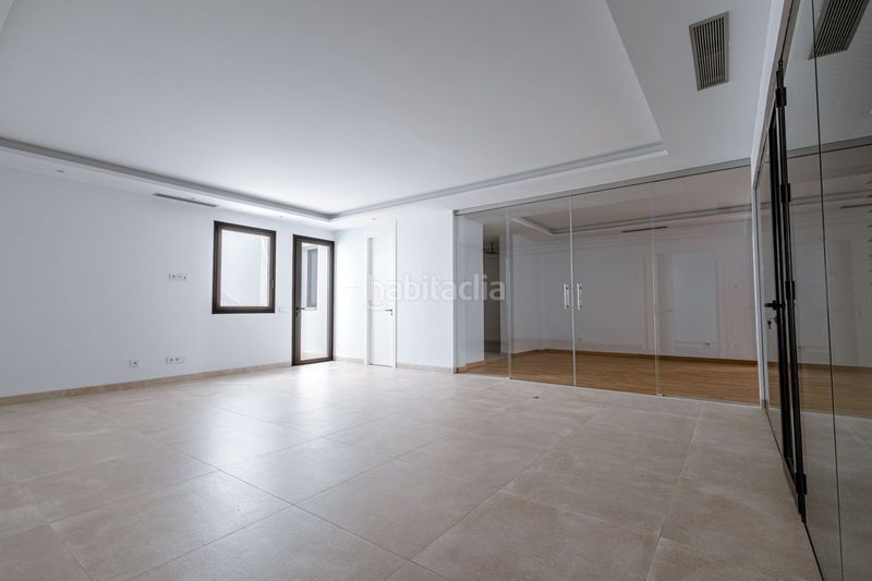 Foto 2ca732fa-6ee9-4d9f-8b8c-7b3fdea1c7ae. Xalet amb aparcament piscina a La Merced Marbella