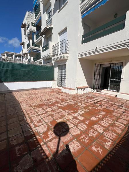 Foto 767c1978-2b38-4aa7-97dd-44b01b315737. Planta baja en Nueva Andalucía centro Marbella
