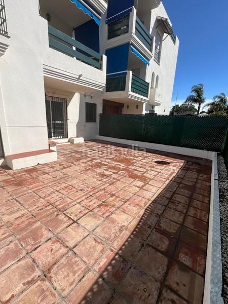 Foto ba11f5db-86d8-43be-8eed-fb6b40ecf3bd. Planta baja en Nueva Andalucía centro Marbella