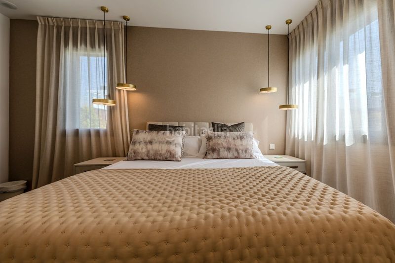 Foto 5289f117-123d-4598-8a52-b2deb657137f. Xalet amb aparcament piscina a Puerto Banús Marbella