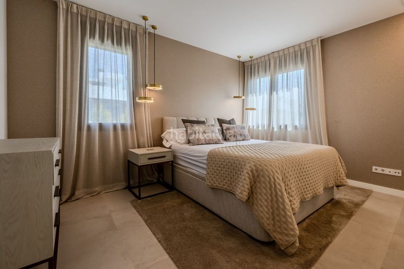 Foto 8af8c7db-691f-4354-a245-f65f8fe0e3df. Xalet amb aparcament piscina a Puerto Banús Marbella