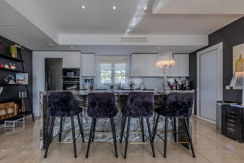 Foto 3c3cad70-7c61-4d4f-8843-2710210425e6. Dúplex amb aparcament piscina a Alto de los Monteros Marbella