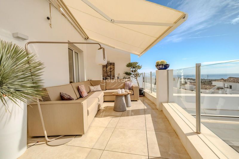 Foto a05d2f6a-72f8-4ff6-a365-18584fec3df1. Dúplex amb aparcament piscina a Alto de los Monteros Marbella