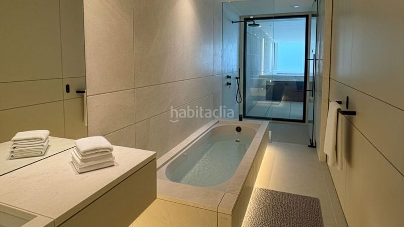 Foto 77ba3d8e-63b7-4c97-bbc5-c54af729ef1b. Planta baixa amb aparcament piscina a bahía de Marbella Marbella