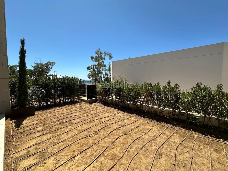 Foto a54d6425-e657-428b-9b0b-ac837a9411c1. Planta baixa amb aparcament piscina a bahía de Marbella Marbella