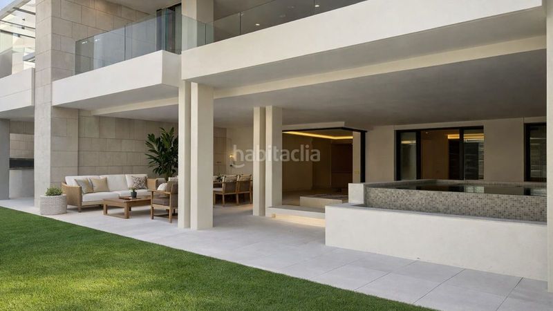 Foto cff7e20b-bd0a-484c-a492-7bbeba25810e. Planta baixa amb aparcament piscina a bahía de Marbella Marbella