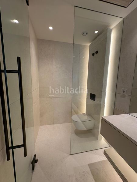 Foto d3cf27df-17e5-4f32-bd72-900efb83b49e. Planta baixa amb aparcament piscina a bahía de Marbella Marbella