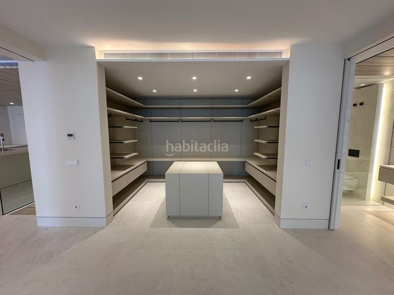 Foto f0bc9f22-8267-49e1-9d8c-fe3a83ace141. Planta baixa amb aparcament piscina a bahía de Marbella Marbella