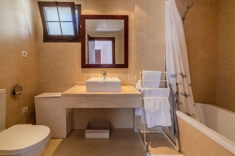 Foto b0c69131-d687-4e1c-8876-983b044a9a24. Dúplex en Alto de los Monteros Marbella