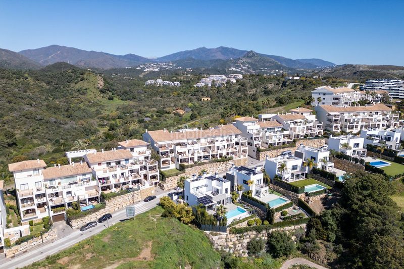 Foto 3ee01fab-d738-42dc-b7b5-06eff9d4cfa6. Chalet con parcheggio piscina in la cala Mijas Mijas