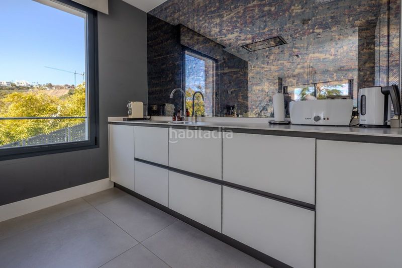 Foto 22549a1d-e537-4595-8104-ac2522308a99. Xalet amb aparcament piscina a la cala Mijas Mijas