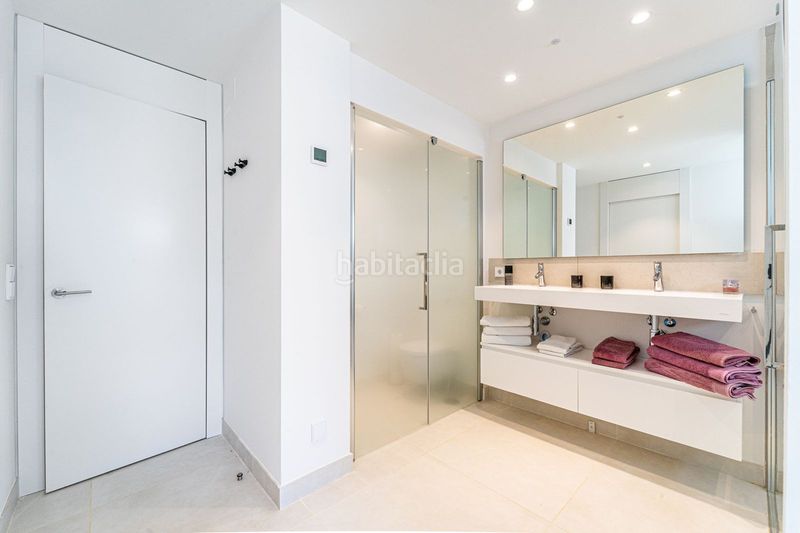 Foto 2bb850b7-ee9c-4b4a-8dfa-69a5a271e67c. Apartament amb aparcament piscina a El Higuerón Fuengirola