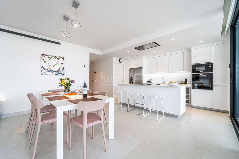 Foto 5f1abece-5043-4cbb-8a08-0e92c45b3279. Apartament amb aparcament piscina a El Higuerón Fuengirola