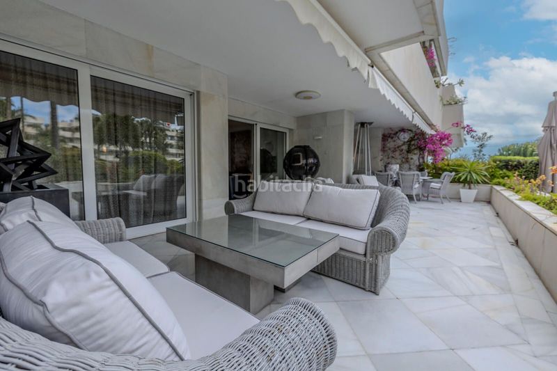 Foto 4858342f-e52b-4387-b902-54566ac7f61f. Planta baixa amb aparcament piscina a Puerto Banús Marbella