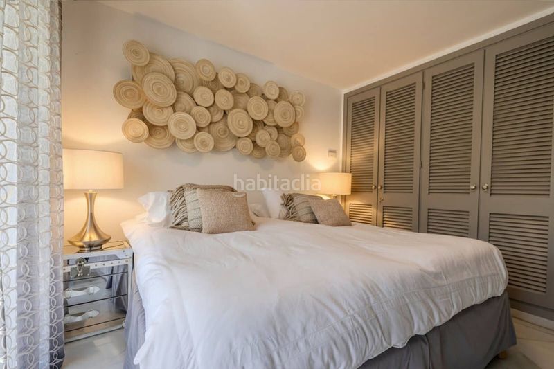 Foto a0bdd4ba-3e20-418e-ad59-7110e5ae3ec7. Planta baixa amb aparcament piscina a Puerto Banús Marbella