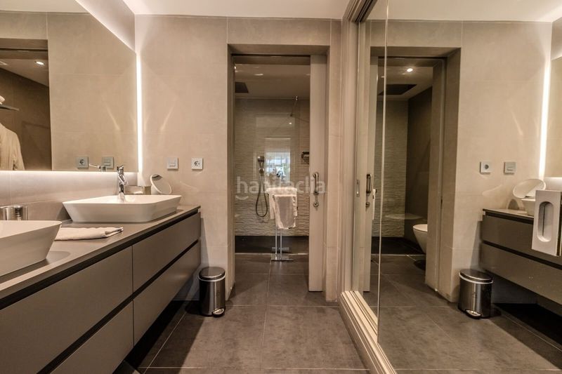 Foto bbf93899-6735-4163-a124-0aaa2b818c74. Planta baixa amb aparcament piscina a Puerto Banús Marbella
