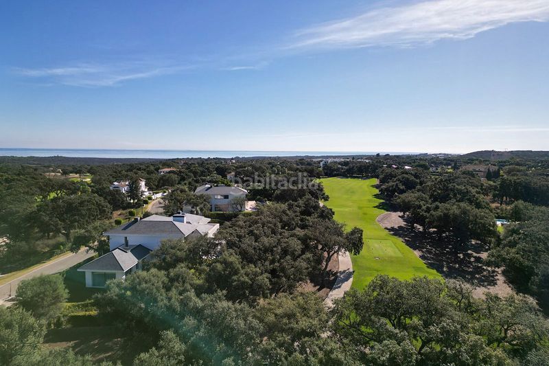 Foto bd0f9821-d4ba-49cb-a28c-a0ca3b204267. Chalet en Sotogrande alto Sotogrande