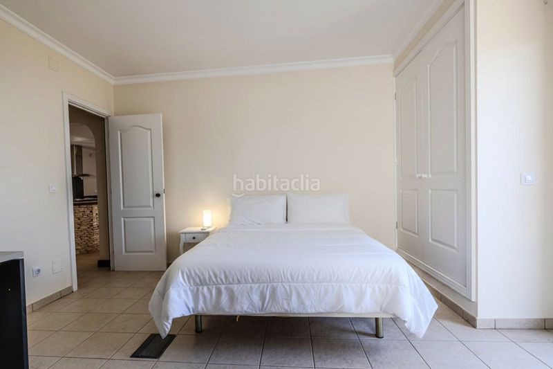 Foto c5812742-3f2a-4c6b-bf1f-f3bb41fe012b. Chalet en El Faro de Calaburra - Chaparral Mijas