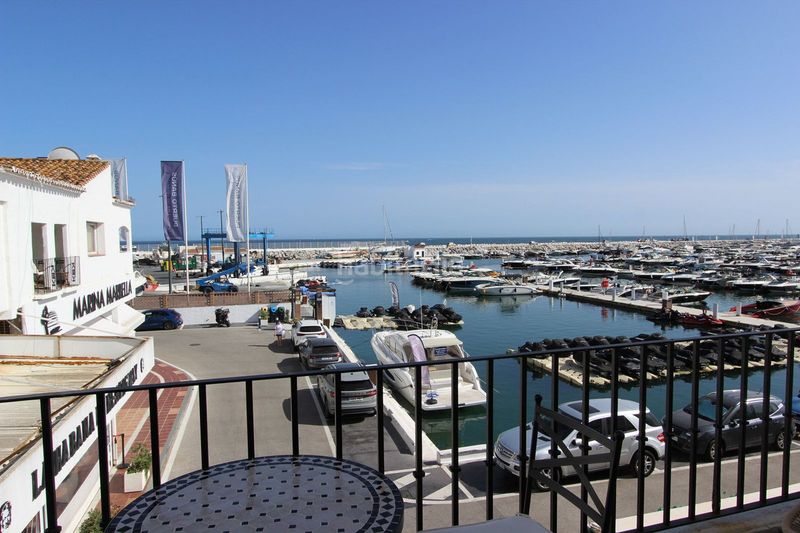 Foto b4fdcf20-704c-49ea-9dde-4039376f8b67. Pis a Puerto Banús Marbella